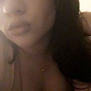 Meet your Posher, Jazmine
